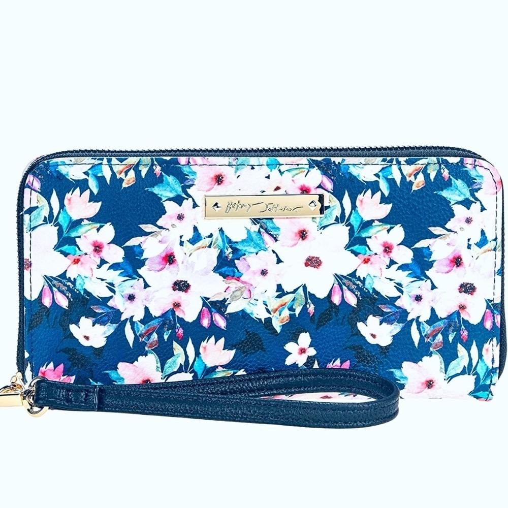 Betsey Johnson zip around wallet!!